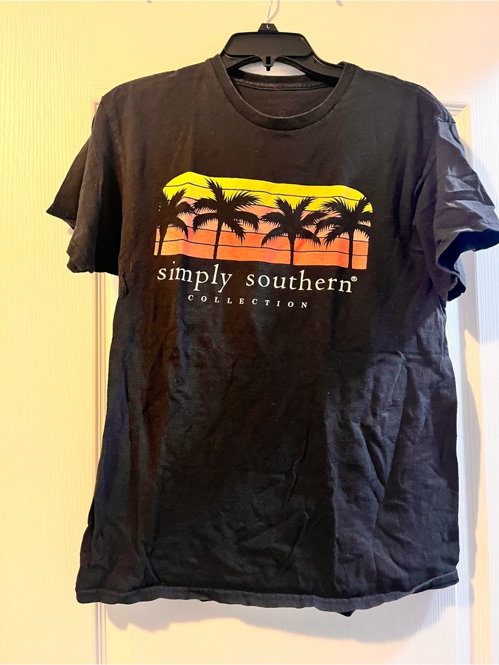 Simply Southern Black Sunset Palm Graphic Tee